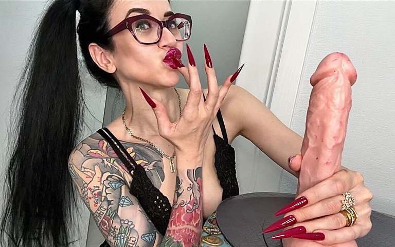 New Red Long Sharp Nails, Claws and Handjobs (Julia domaina) New Red Long Sharp Nails, Claws and Handjobs (Julia domaina)