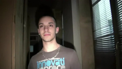 Sneaker gay: Sneaker casting porno con twink e il suo padrone dominante