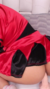 Cheerleader Girl in the Neighborhood