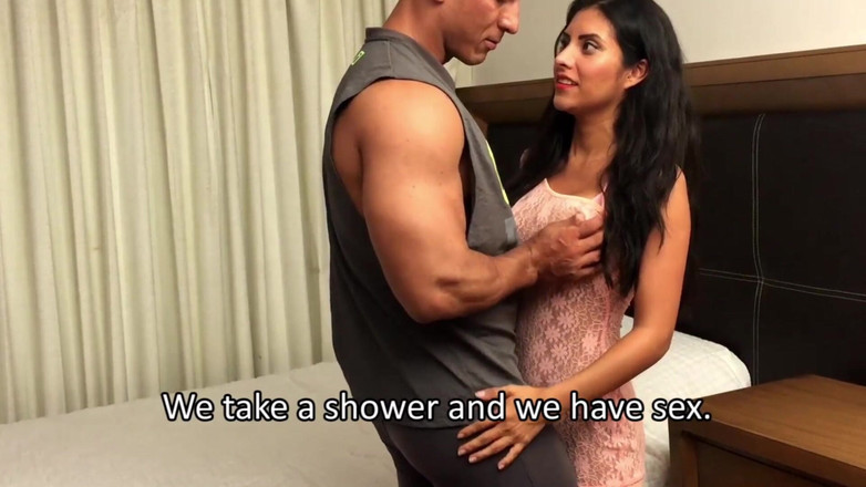 POVR Latinas: Cặp đôi latinh hứng tình làm tình trong phòng tắm trong...