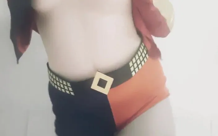 Yourfavecumslut: Mijando em Harley Quinn Cosplay!