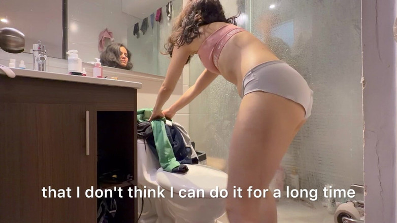 scarlettandc: Chơi với búp bê tình dục nóng bỏng của chúng...