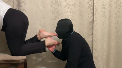 Niki studio: Ignoring Her Foot Slave - Foot Worship