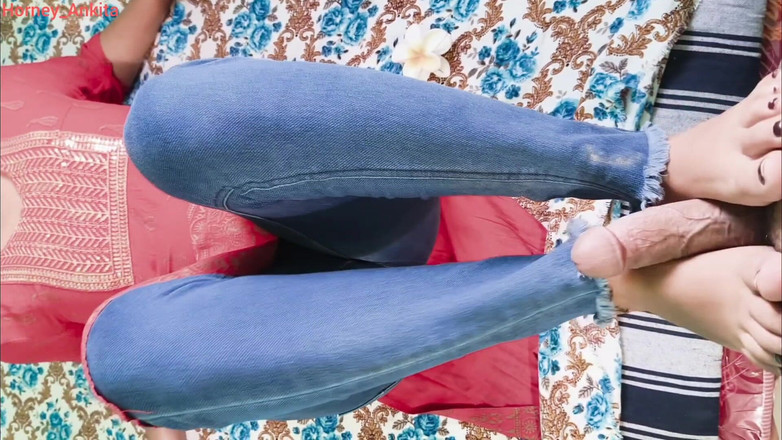 Horney_Ankita: Memek sempit adik tiri india dientot habis-habisan sama kontol raksasa...