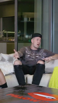 S*x เย็ดหมู่กับ Andreas Eskander
