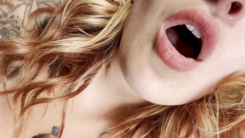 Chandler Knight: Трахаю богатого друга Братца: плевок мне в рот, пока ты трахаешь меня