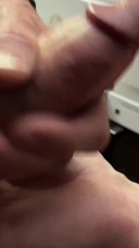 Rien de tel qu’une bonne bite à sucer et se masturber