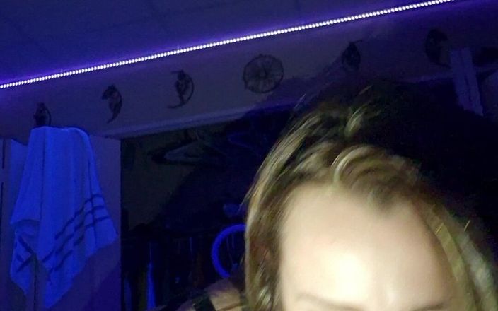 Suckstep: Üvey erkek kardeşinin sikini emiyor