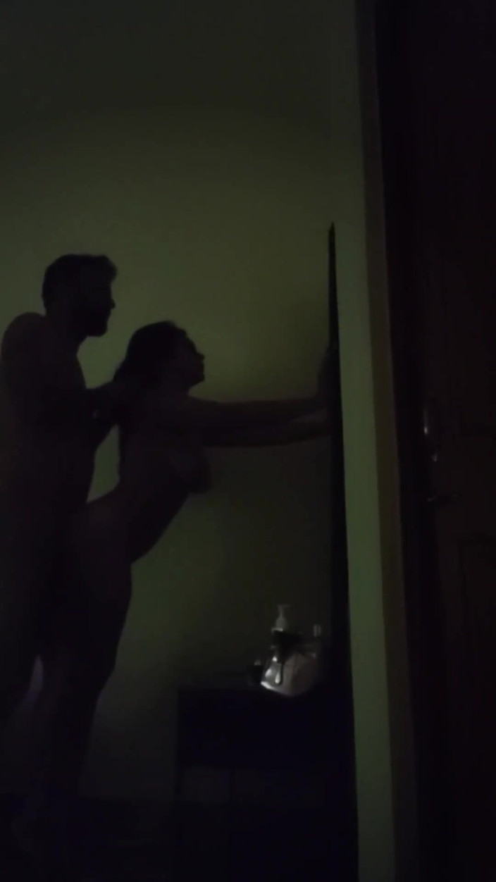 ItemRiya05: Hot Desi Girlfriend Fucked in Goa Resort