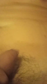 Masturbuje při přemýšlení o mém sousedovi