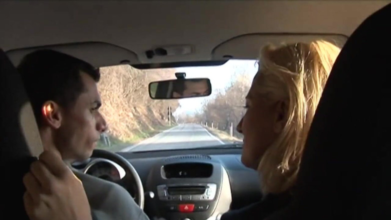 Xtime Network: Blonde mutter bekommt ihren arsch von fremden gefickt