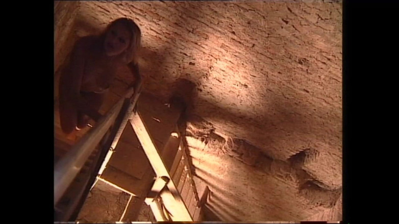 MMV films - The Original: Blonďatá krásná modelka byla šťastně ošukaná velkým ptákem