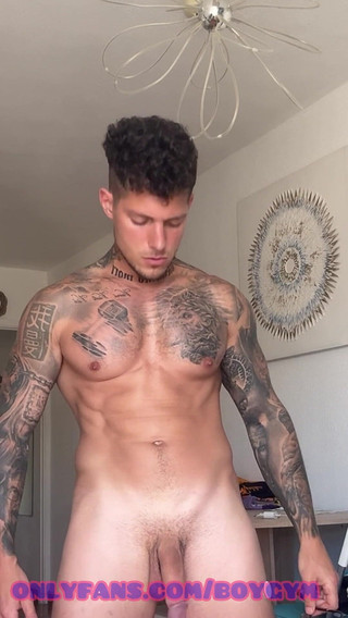 BoyGym: Tiktok Hunk Spanish Muscular Boygym with Fat Cock
