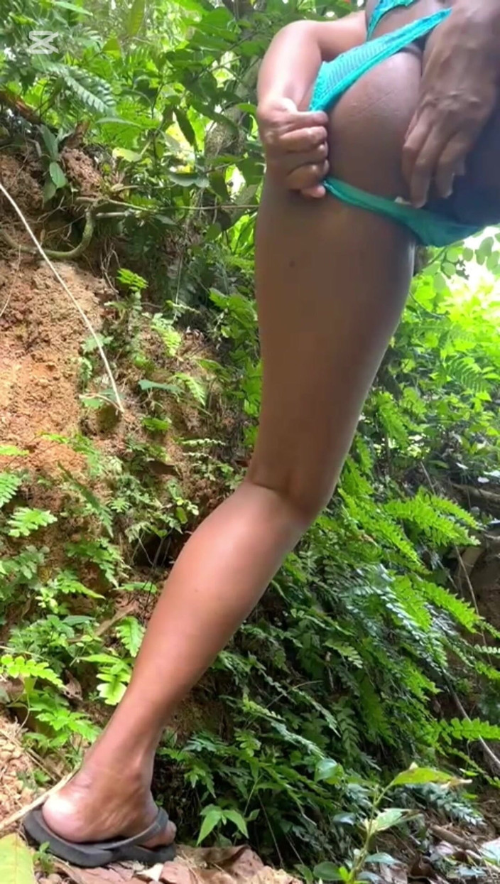 Sweetysingle: Butt Plug Garden Srilankan mamma på morgonen naken trosa behå...