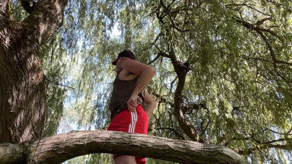 Buggiesmugglr: Si Baja Al Bosque Hoy, Puede Que Tenga Una Sorpresa