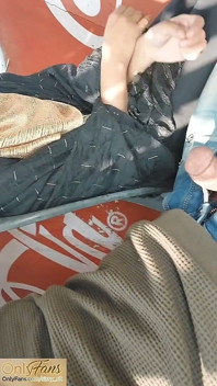 Hijabi Monina com Kafir ao ar livre diversão arriscada, sexo inter-religioso
