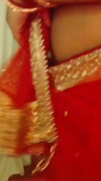 Sexy show de tetas de chica caliente y dedos en el coño