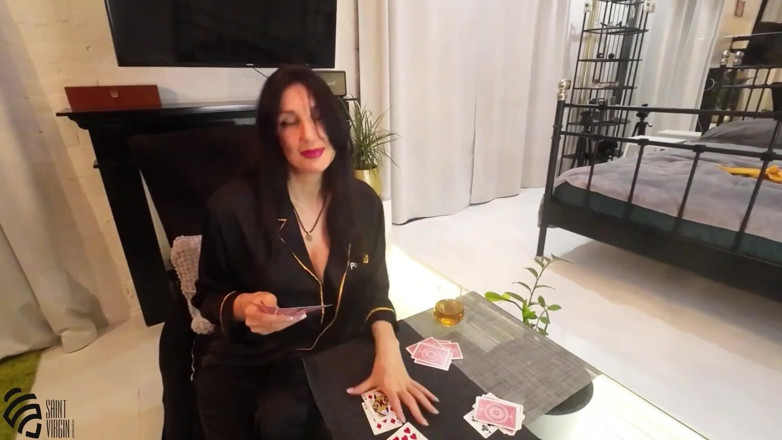 LizaVirgin: Joacă de cărți cu o mamă vitregă sexy