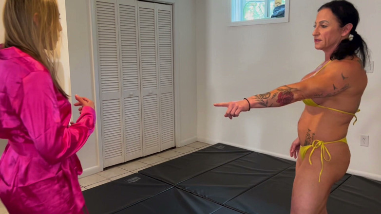 Kandylegsxxx: Тест Kandy vs Sinthia починається - раунд 1
