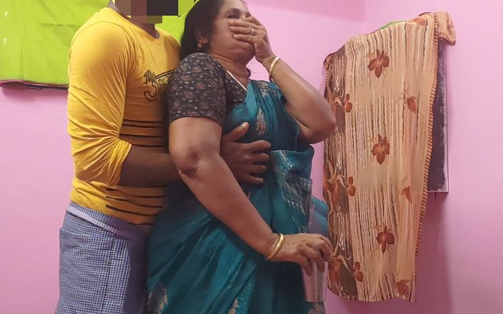 Baby long: Индийская тетушка занимается сексом с yongboy