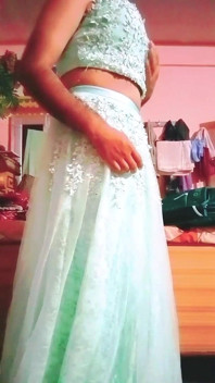 Gay Crossdresser Gaurisissy Si Cewek Sange India Lagi Asik Muasin Memeknya Pakai Lehanga Warna Biru