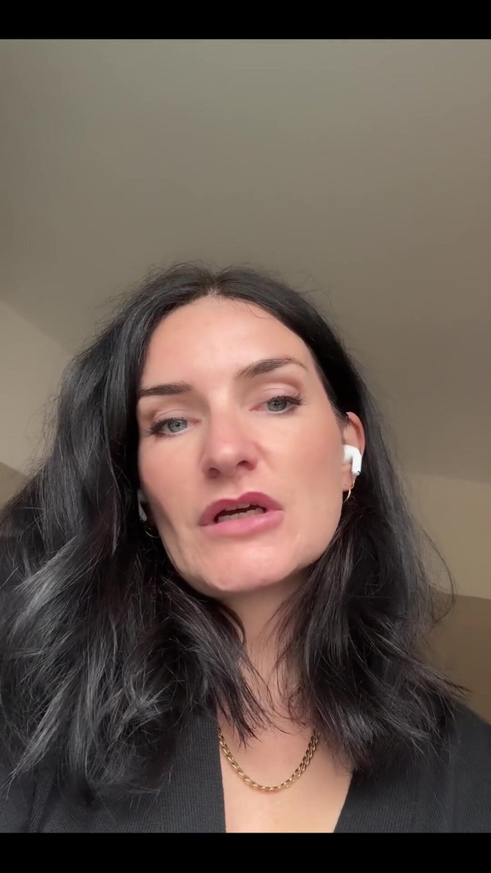 Adreena Winters: Tempo di imposta per un piccolo cazzo