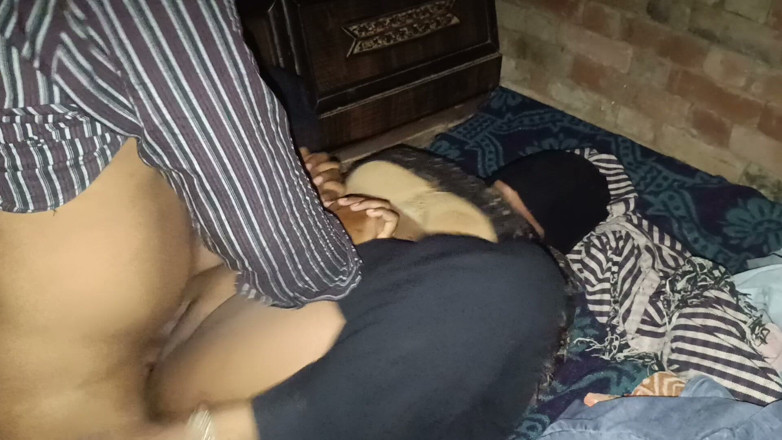 Bhabhi UP: Muskan Bhabhi Bhartiya Lugai
