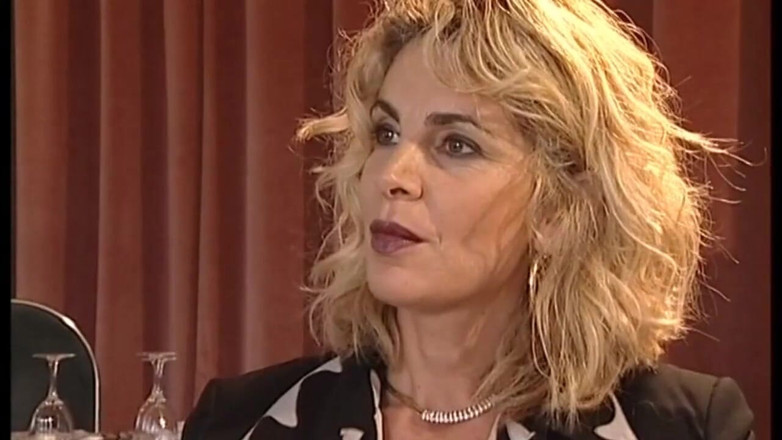 XTime Vod: Donna D'onore - (película completa - versión original)