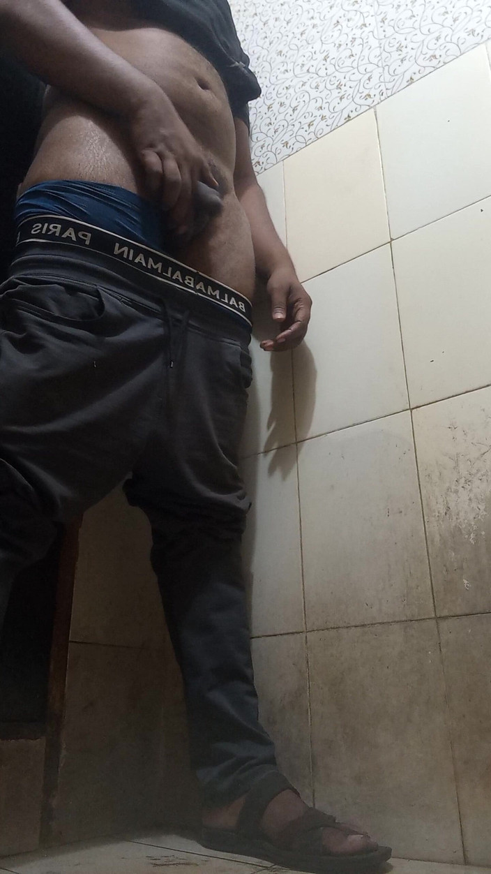 Sweet Indian cock: 私のインド系デシボーイが妻の胸と乳首をしゃぶる