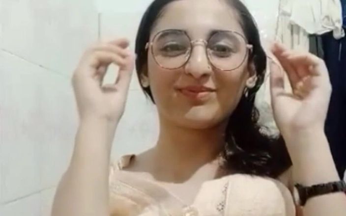 MehwishAly: Мой CZN делает видео для моих поклонников 1