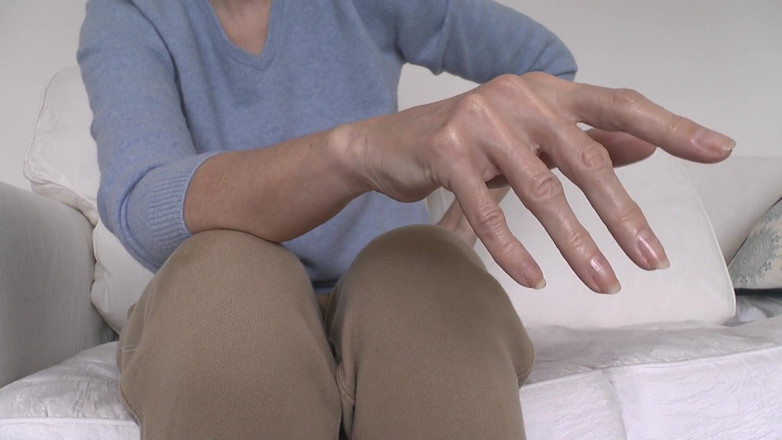 Lady Victoria Valente: Mani ed unghie bellissime ed eleganti presentate da Lady Victoria...