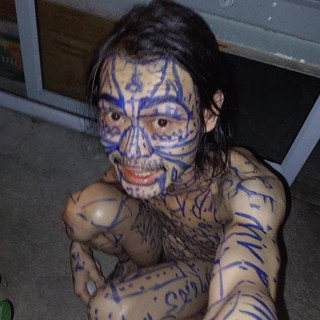 Clown likes to play with colors: Clown Chicken