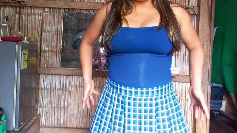 Martin13: 18 yaşındaki öğrenci öğretmenine ona başka bir şans vermesi için yalvarıyor