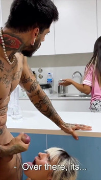 La nuova amica della mia ragazza senza che lei se ne accorgesse