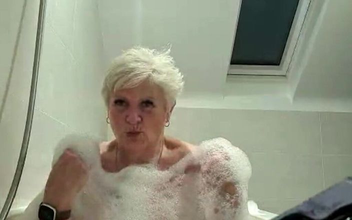 UK Joolz: 洗澡时间泡泡。第2部分！