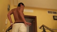 German amateur - 100% German hardcore videos: Une MILF aux cheveux courts se fait baiser et éjaculer