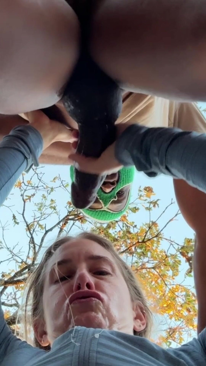 Jackrackemxxx: Pirat pieprzy dziwkę teściową w lesie