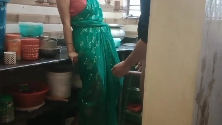 Fantacycutting: Desi Bhabhi and Brother-in-law's Love