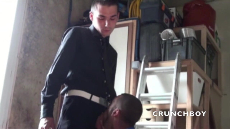 FRENCH AMATORS SEXTAPES: Straight worker fucked by his work manager