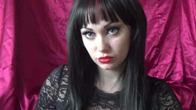 Goddess Misha Goldy: Mooie maar kwaadaardige godin maakt het seksuele leven van twee...