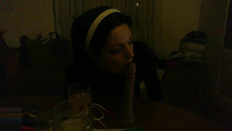 Toilet Mommy: 修道女POVディルド調教フェラチオ