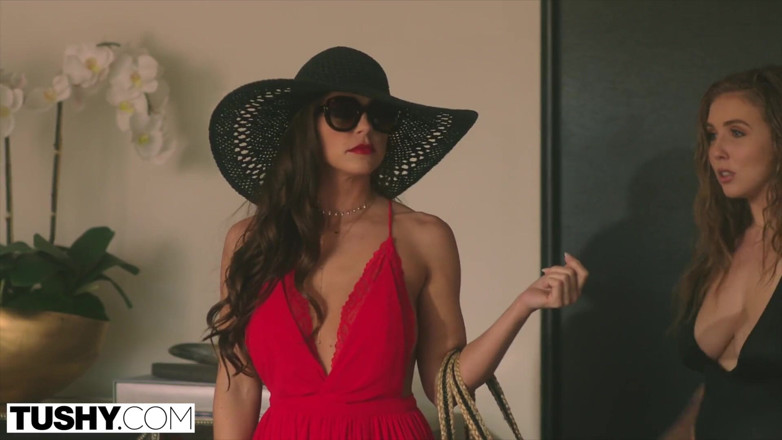 Tushy: TUSHY - Feature showcase abigail part 2