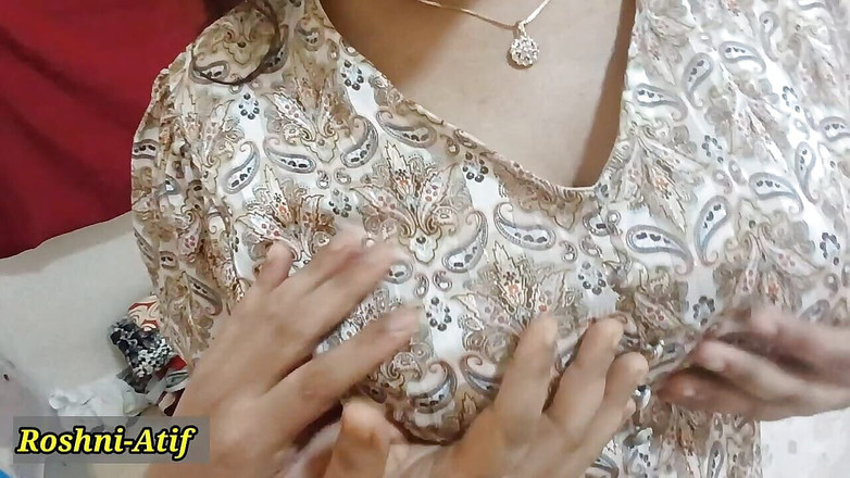 roshni-atif: Indiana fodendo duro com marido à noite