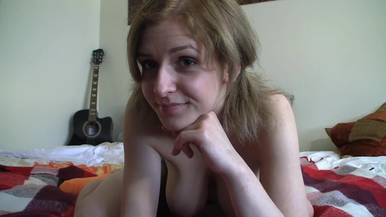 Java Consulting: Adelina si hraje se svou těsnou kundou