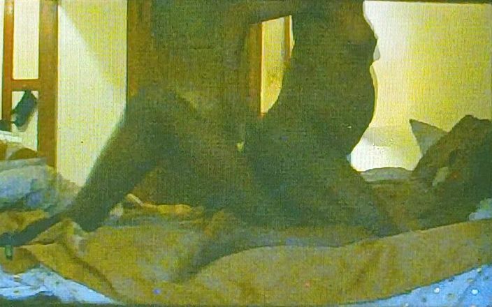 TS freaky MILF: Транссексуал і великий чорний член в рольові ігри брудно розмовляють розбещено