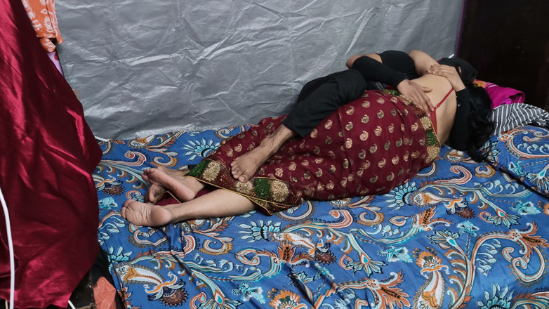 EngagingShock45: Pati ke Sath pahle suhagrat teil (1