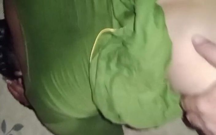 Husband wife: Azgın evli kadın domalarak sikişiyor