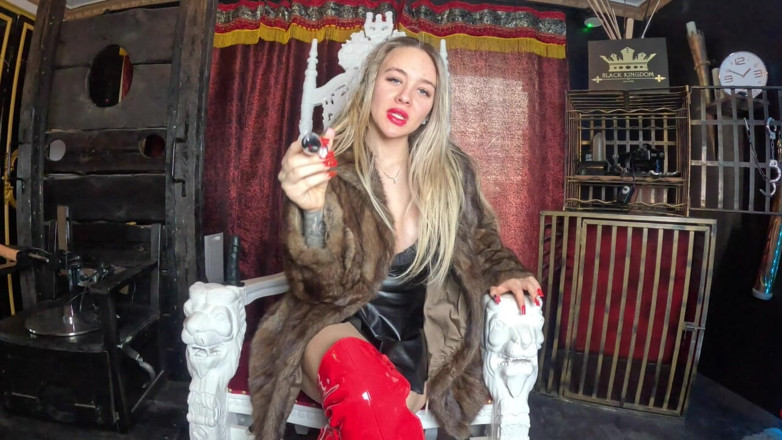 Queen_of_BDSM: 오늘 나는 너의 노예 자지를 책임지고 있어!