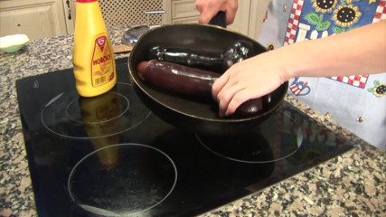 Porn XN: Sexy wife waiting for her husband enjoys her pussy with...