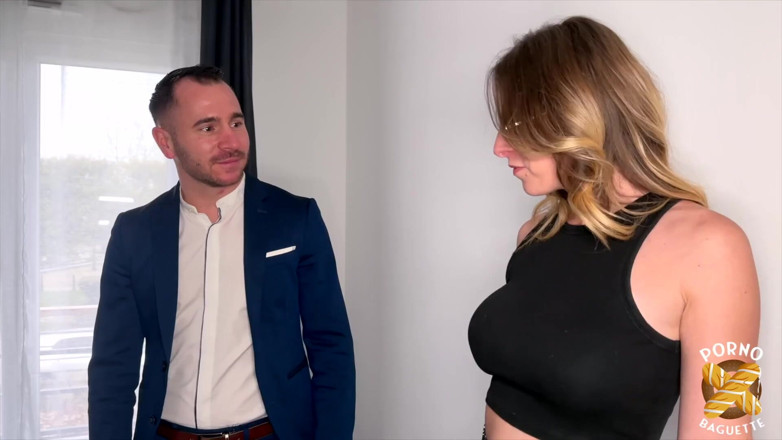 Porno Baguette: Superba matură sexy Alva și două scule mari